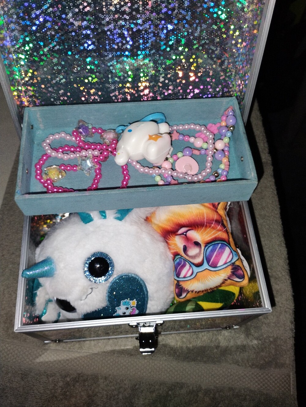 🩷 Girls Mystery Box #2... 2/$27 - Picture 2 of 4